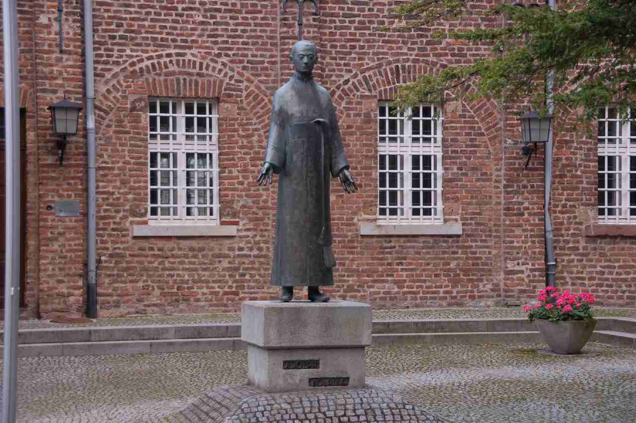 Kolping AxerDSC 6909